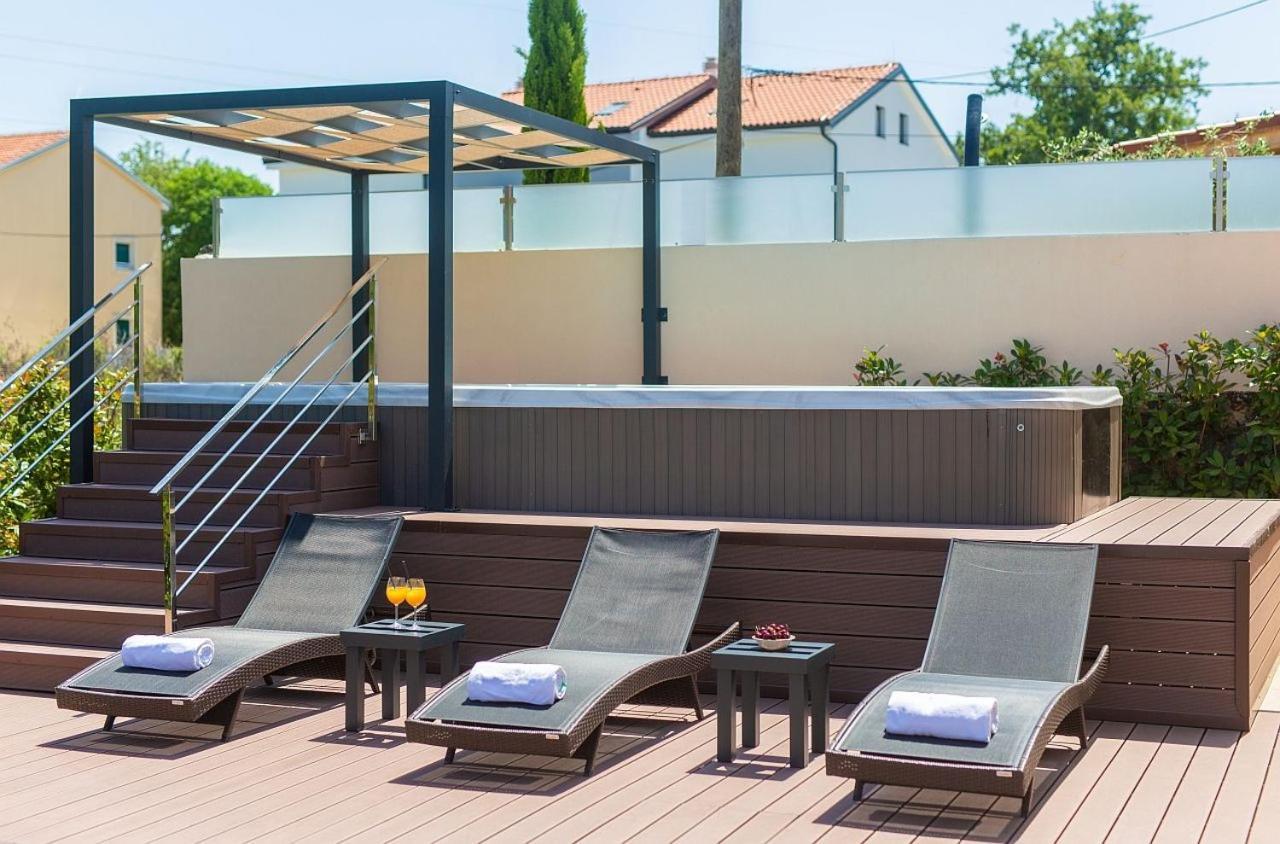 Holiday House Sea & Sun Residence Rasopasno 外观 照片