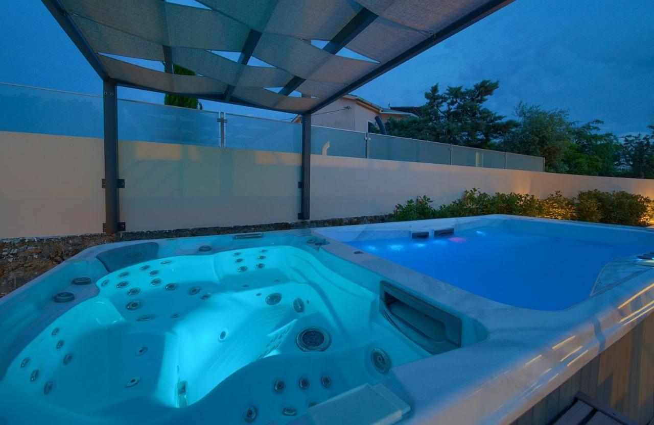 Holiday House Sea & Sun Residence Rasopasno 外观 照片